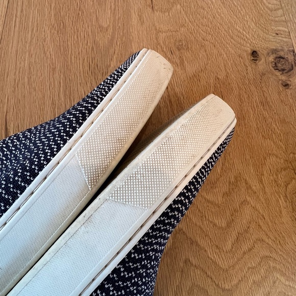 Rothy's Retired Maritime Gradient Slip on Sneaker 10.5 - Picture 5 of 7